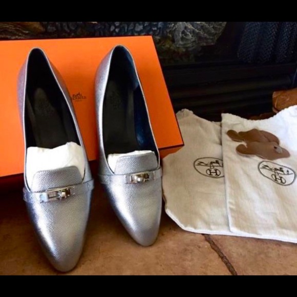 Brand new Hermes Metallic Silver Leather Pegase - Picture 4 of 7